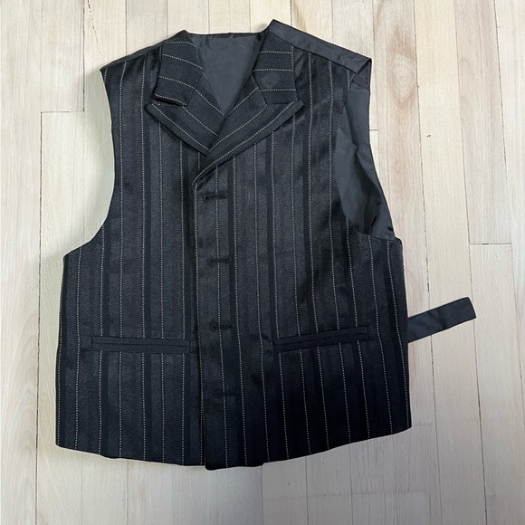 Size 4. Three piece Pinstriped Suit. From Italy. - Picture 2 of 3
